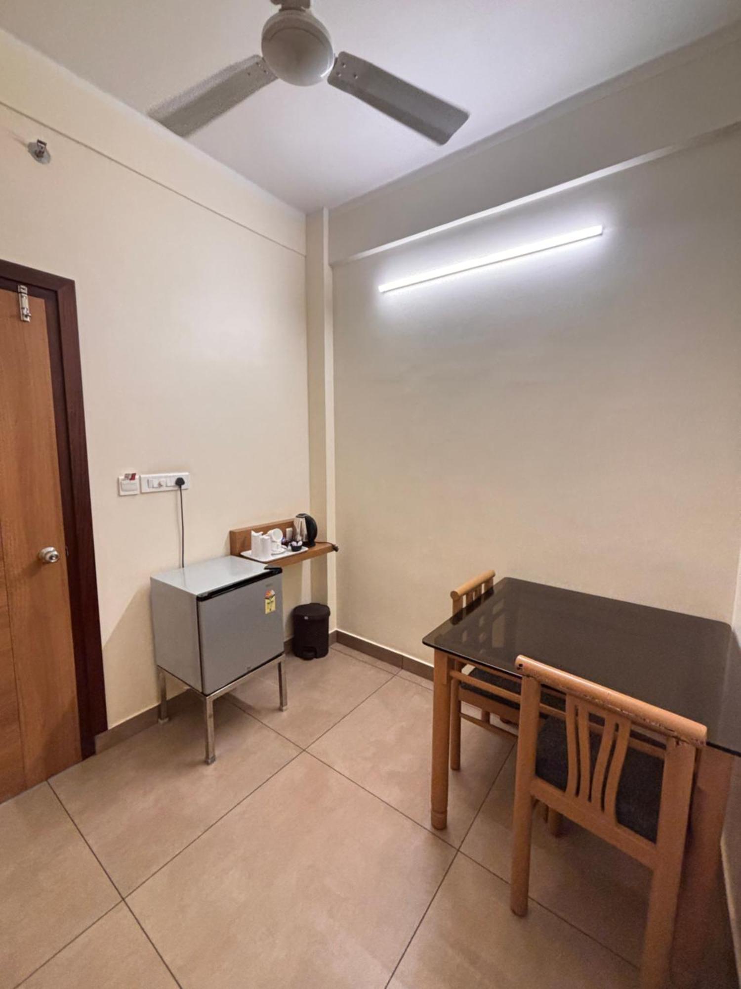 Maharani Hotel Kozhikode Eksteriør bilde